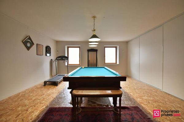 Maison  8 pièce(s) 253 m2