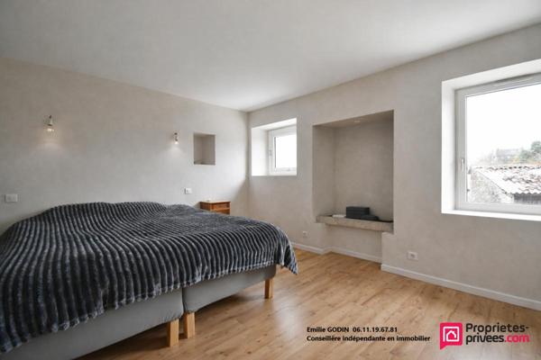 Maison  8 pièce(s) 253 m2