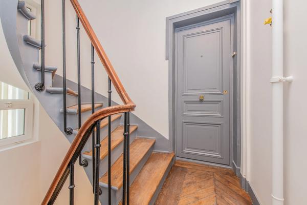 Cœur de la butte Montmartre - Appartement duplex 3 pièces