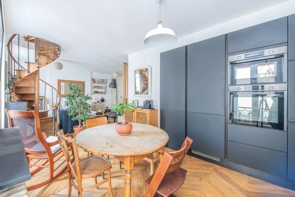 Cœur de la butte Montmartre - Appartement duplex 3 pièces