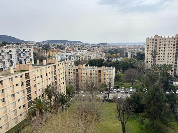 Trois pièces Domaine de Falicon