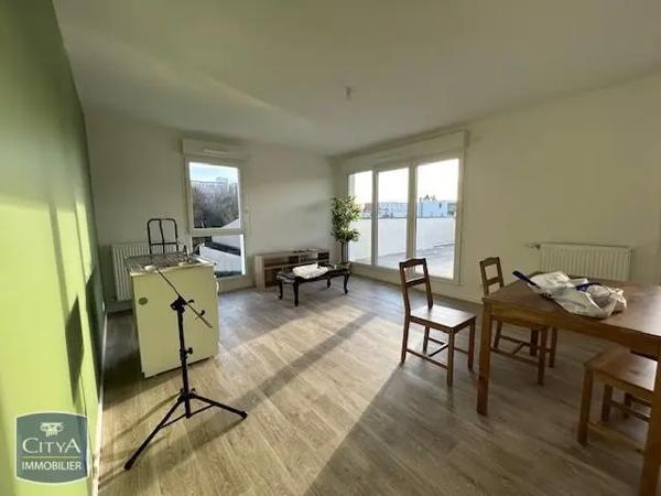 Appartement à louer 4 pièces 83.98m²