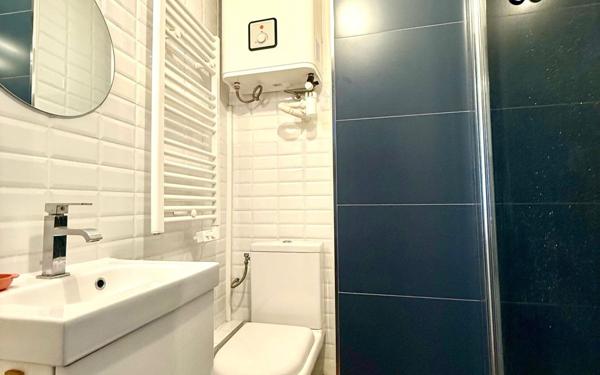 Appartement à vendre    2 pièces • 30,85 m2 Paris 19