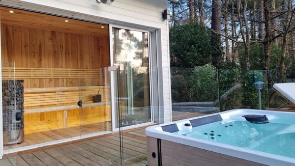 Belle propriété totalement rénovée avec piscine Golf de Biscarosse