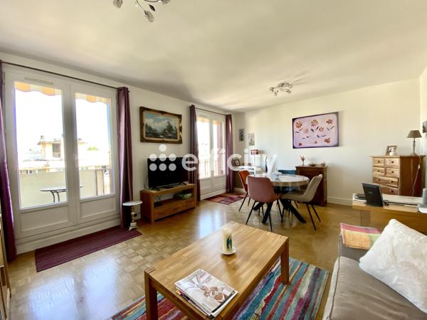 Appartement
         2 pièces
        - 57 m² Exclusivité 175 000 € *