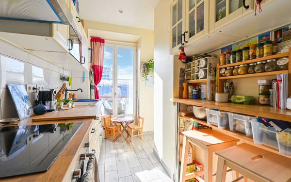 Appartement à vendre    3 pièces • 54,35 m2 Paris 12