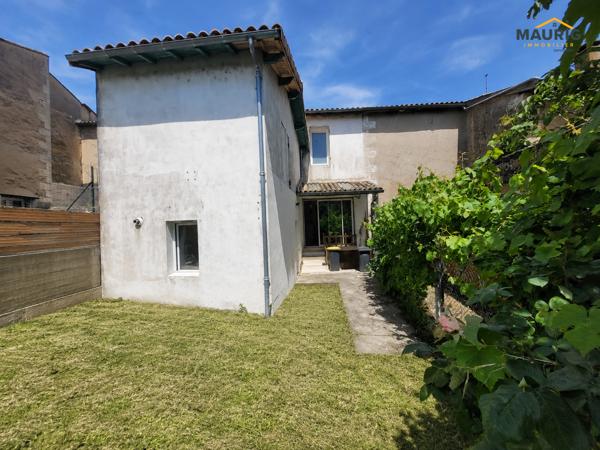 MAISON DE VILLE AVEC JARDIN - CENTRE-VILLE SAINTE-BAZEILLE