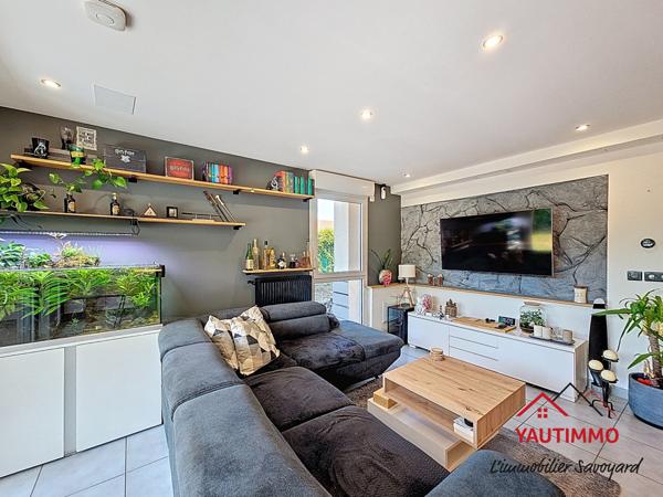 Vétraz-Monthoux (74100) Appartement T3 avec jardin de 130 m², piscine, garage et domotique – Vétraz-Monthoux