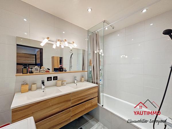 Vétraz-Monthoux (74100) Appartement T3 avec jardin de 130 m², piscine, garage et domotique – Vétraz-Monthoux