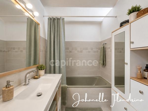 PETIT-BOURG, Ensemble immobilier de 3 logements avec jardin, Idéal investissement ou résidence principale