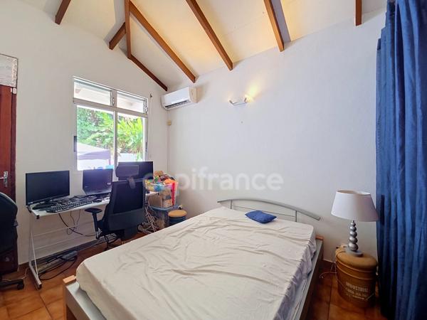 PETIT-BOURG, Ensemble immobilier de 3 logements avec jardin, Idéal investissement ou résidence principale