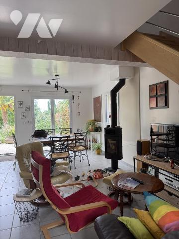 A VENDRE MAISON CONTEMPORAINE 3 chambres MONTERBLANC