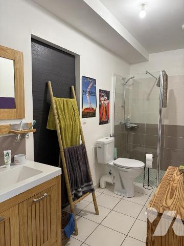 A VENDRE MAISON CONTEMPORAINE 3 chambres MONTERBLANC