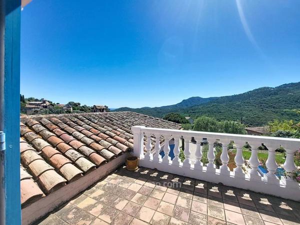 Vente                                                      Maison
                        
                     6 pièces                      171 m2                     à Les Adrets-de-l'Estérel