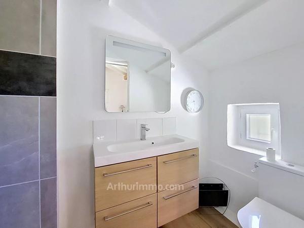 Vente                                                      Maison
                        
                     6 pièces                      171 m2                     à Les Adrets-de-l'Estérel