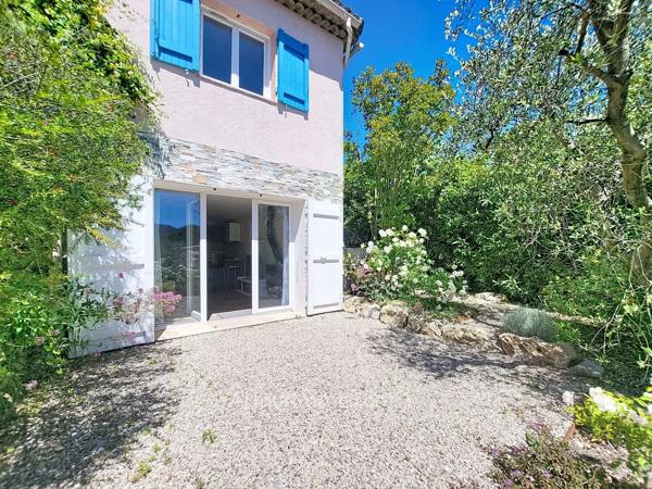 Vente                                                      Maison
                        
                     6 pièces                      171 m2                     à Les Adrets-de-l'Estérel