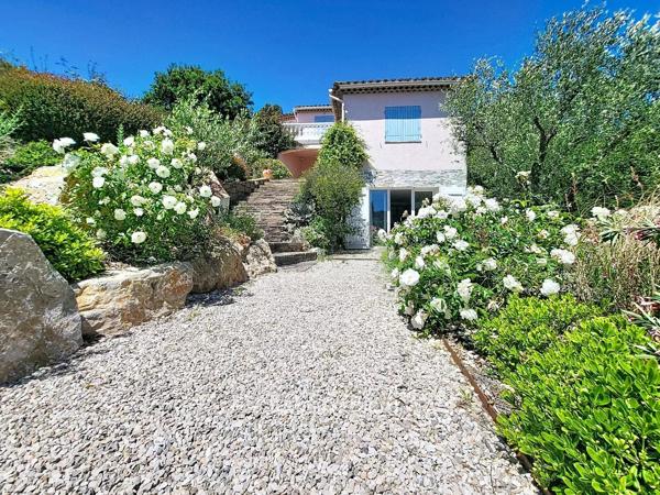 Vente                                                      Maison
                        
                     6 pièces                      171 m2                     à Les Adrets-de-l'Estérel