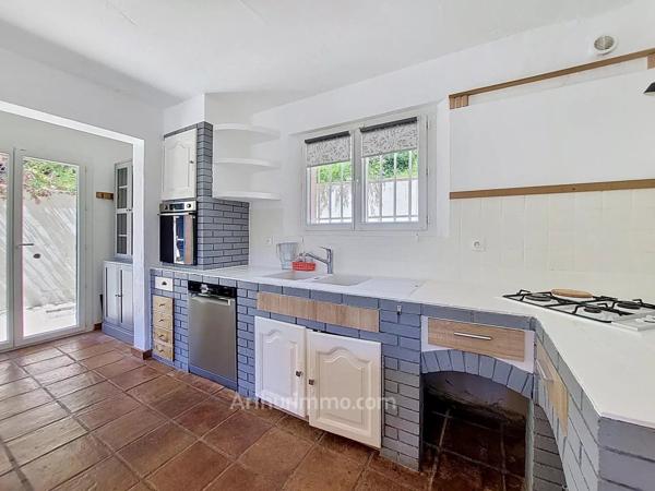 Vente                                                      Maison
                        
                     6 pièces                      171 m2                     à Les Adrets-de-l'Estérel