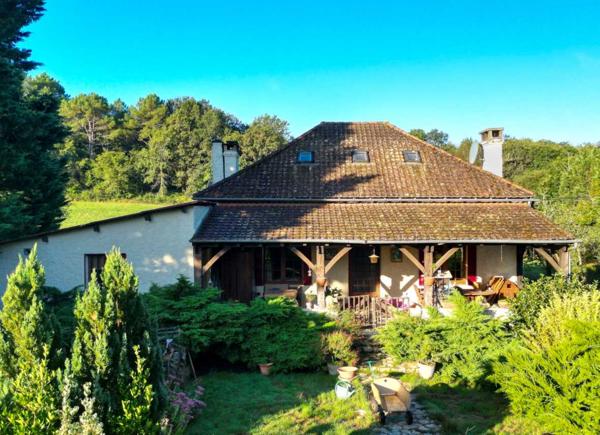 Maison ancienne - Gourdon Secteur Gourdon - Ensemble immobilier sur 8ha avec vue