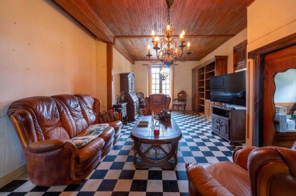 Maison ancienne - Gourdon Secteur Gourdon - Ensemble immobilier sur 8ha avec vue