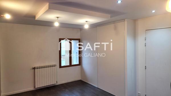 Maison de village en duplex, avec terrasse