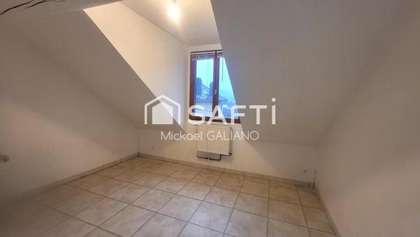 Maison de village en duplex, avec terrasse