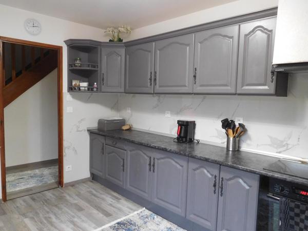 Maison traditionnelle, 4 chambres, Terrasse, Garage à Arbent,