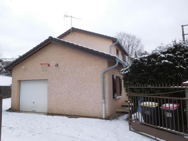 Maison traditionnelle, 4 chambres, Terrasse, Garage à Arbent,