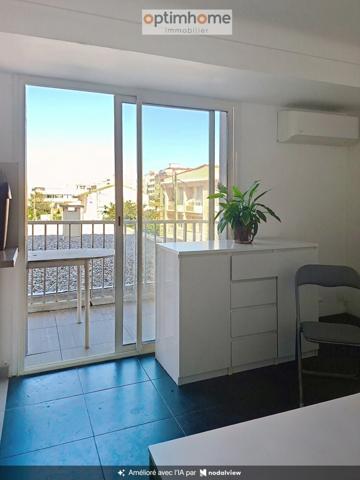 Vente appartement T2 Canet-Plage avec balcon terrasse à 100 m de la mer