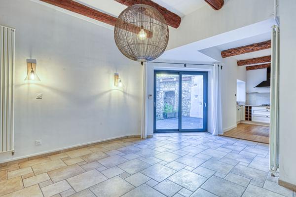 Charmante maison de village rénovée et ses terrasses