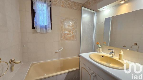 Maison 5 pièces de 107 m² à Brignoles (83170)