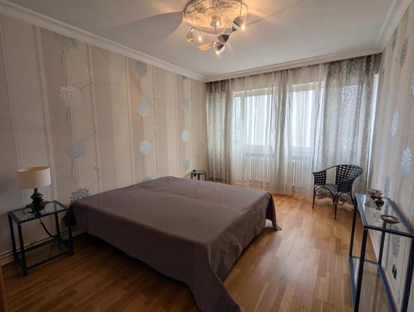 Appartement à vendre 4 pièces ECHIROLLES (38) - 2 Chambres, salon et séjour (possibilité 3éme chambre) - Cave - Garage en sus