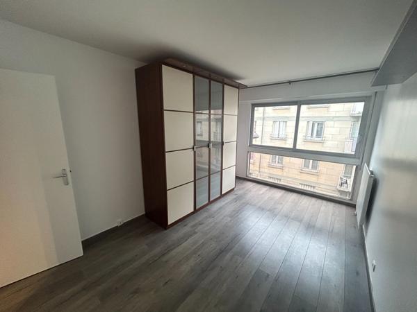 LOCATION DEUX PIECES / 52 m² / PARIS 12ème