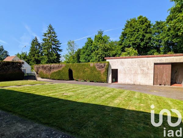 Maison de village 5 pièces de 102 m² à Auneuil (60390)