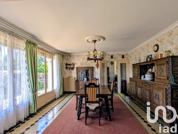 Maison de village 5 pièces de 102 m² à Auneuil (60390)