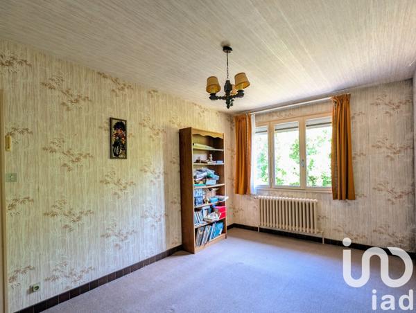 Maison de village 5 pièces de 102 m² à Auneuil (60390)