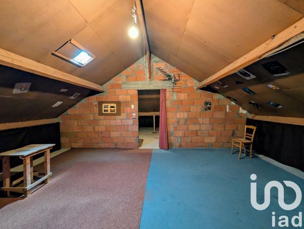 Maison de village 5 pièces de 102 m² à Auneuil (60390)