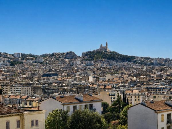 Exclusivité – T4 rénové avec vue panoramique sur Marseille – La Blancarde