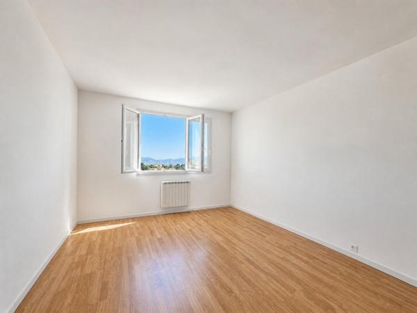 Exclusivité – T4 rénové avec vue panoramique sur Marseille – La Blancarde