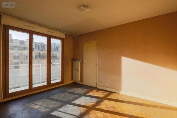 Appartement à rénover à vendre à Paris 15e arrondissement à Paris (75015), ref : 100000