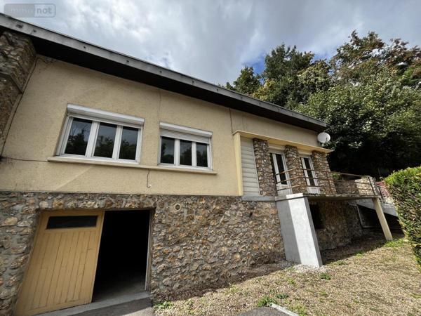 Maison à vendre à Beaumont-le-Roger dans l'Eure (27170), ref : 27049-877