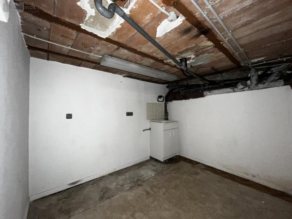 Maison à vendre à Beaumont-le-Roger dans l'Eure (27170), ref : 27049-877