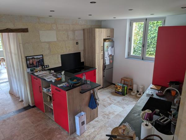 Belle maison en bord de loire avec troglodyte aménagé