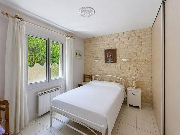 A vendre Maison de plein pied non mitoyenne  T4 calme et lumineuse