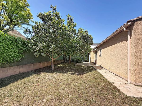 A vendre Maison de plein pied non mitoyenne  T4 calme et lumineuse