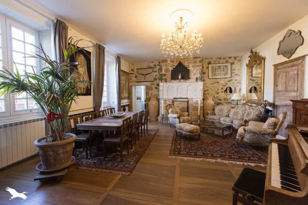 Maison à vendre |  Beaulieu-sur-Dordogne |  8 pièces | 360 m²