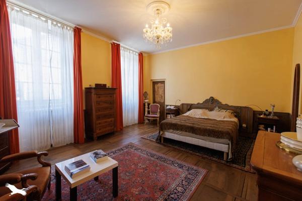 Maison à vendre |  Beaulieu-sur-Dordogne |  8 pièces | 360 m²