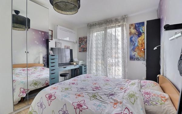 Appartement à vendre    3 pièces • 80 m2 Sand