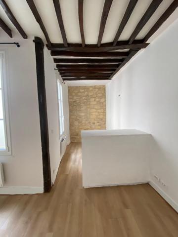 Paris 6 - Studio refait à neuf