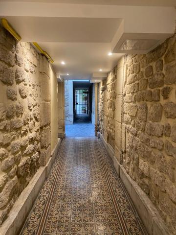 Paris 6 - Studio refait à neuf